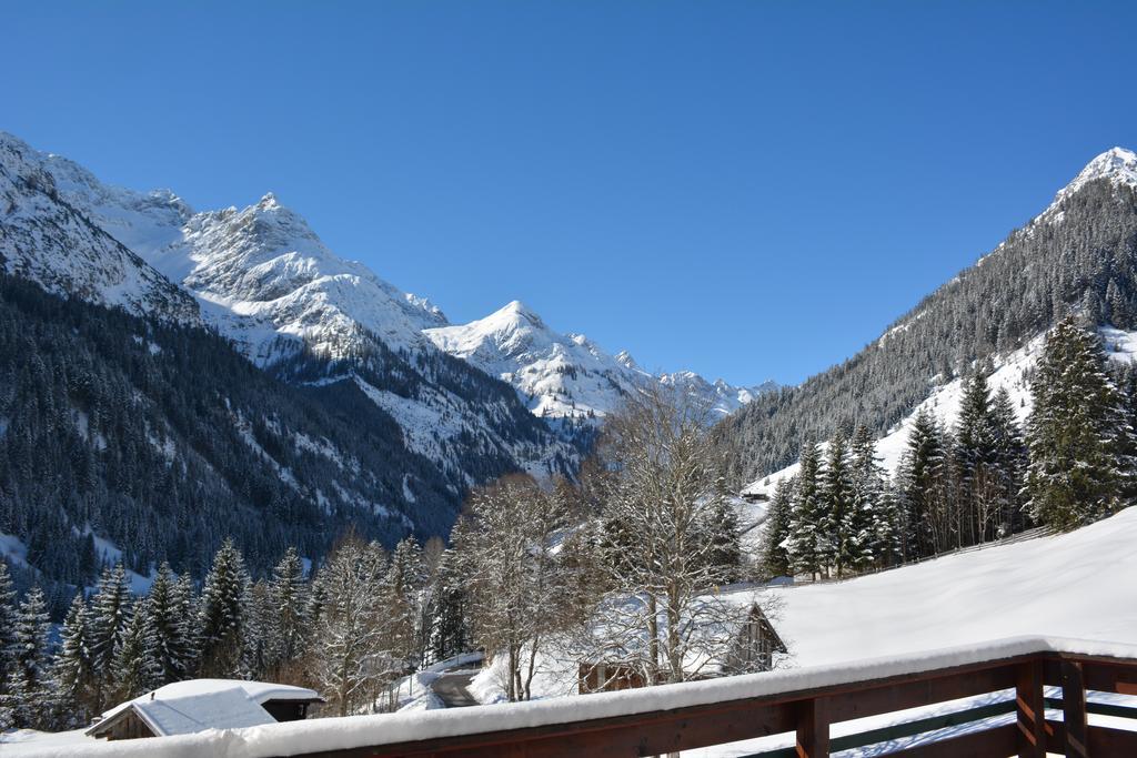 Hotel Tiroler Herz Hinterhornbach Bagian luar foto