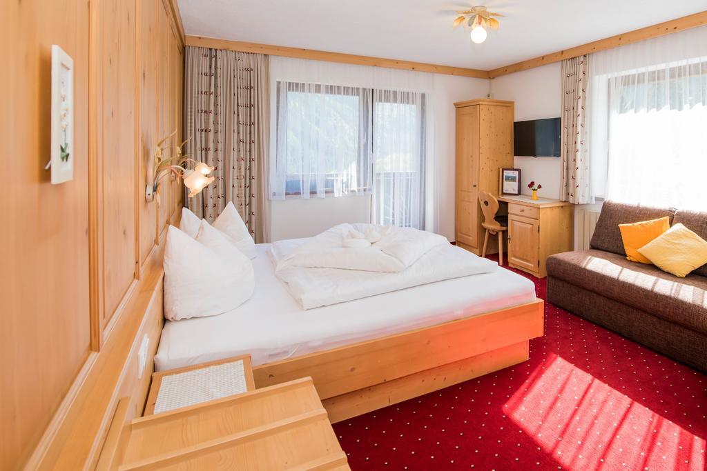 Hotel Tiroler Herz Hinterhornbach Bagian luar foto
